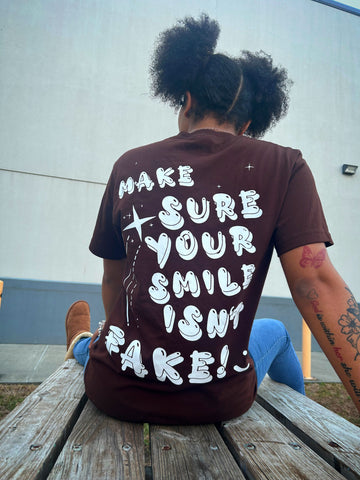 “No fake smiles” T-shirt(Brown)